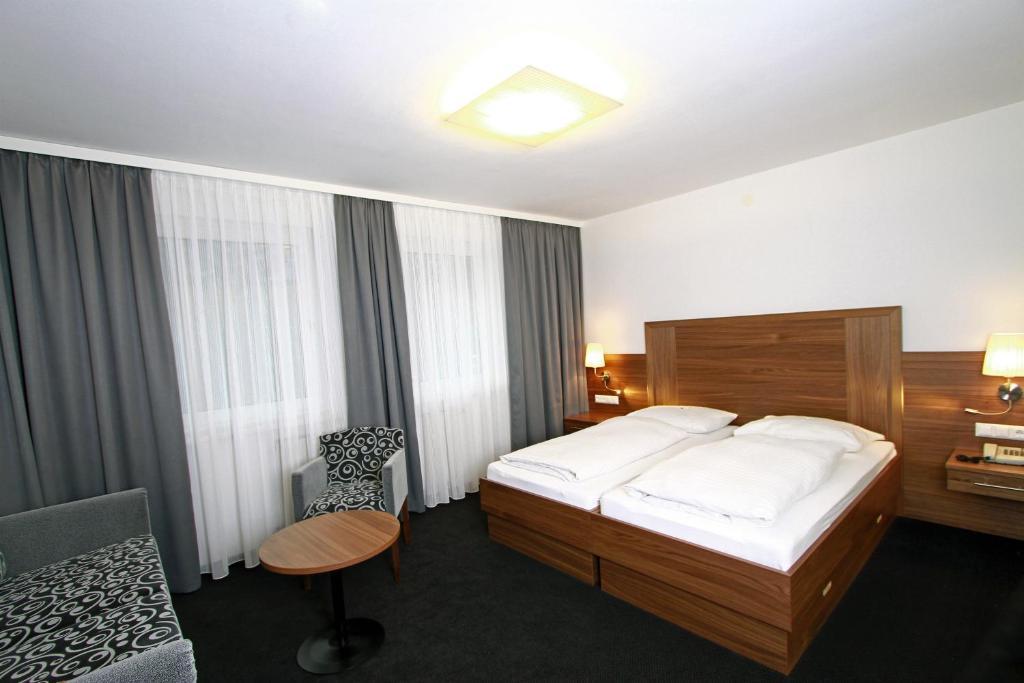 Pension Am Kurpark Viena Habitación foto